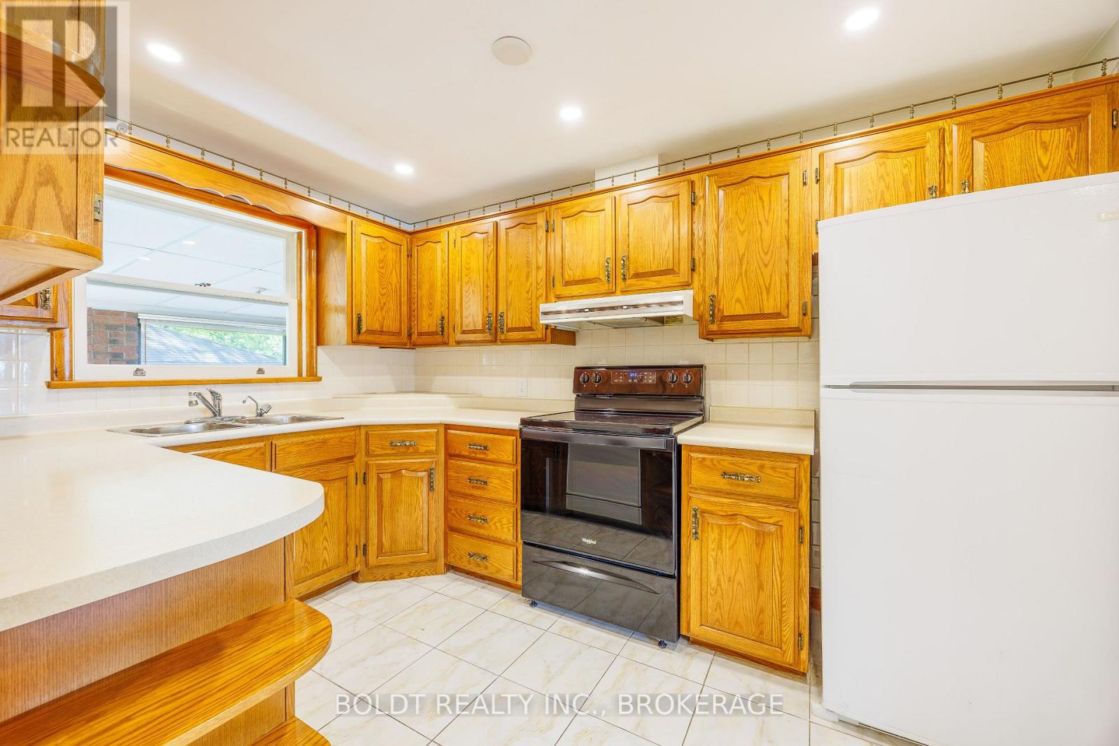 Unit#1 - 127 Louth Street, St. Catharines, Ontario  L2S 2T8 - Photo 10 - X13411816