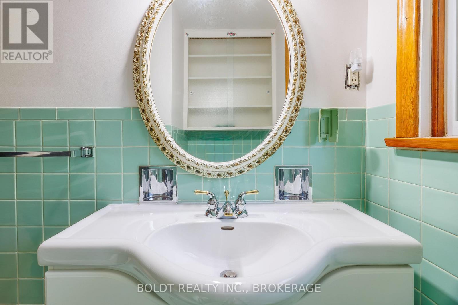 Unit#1 - 127 Louth Street, St. Catharines, Ontario  L2S 2T8 - Photo 15 - X13411816