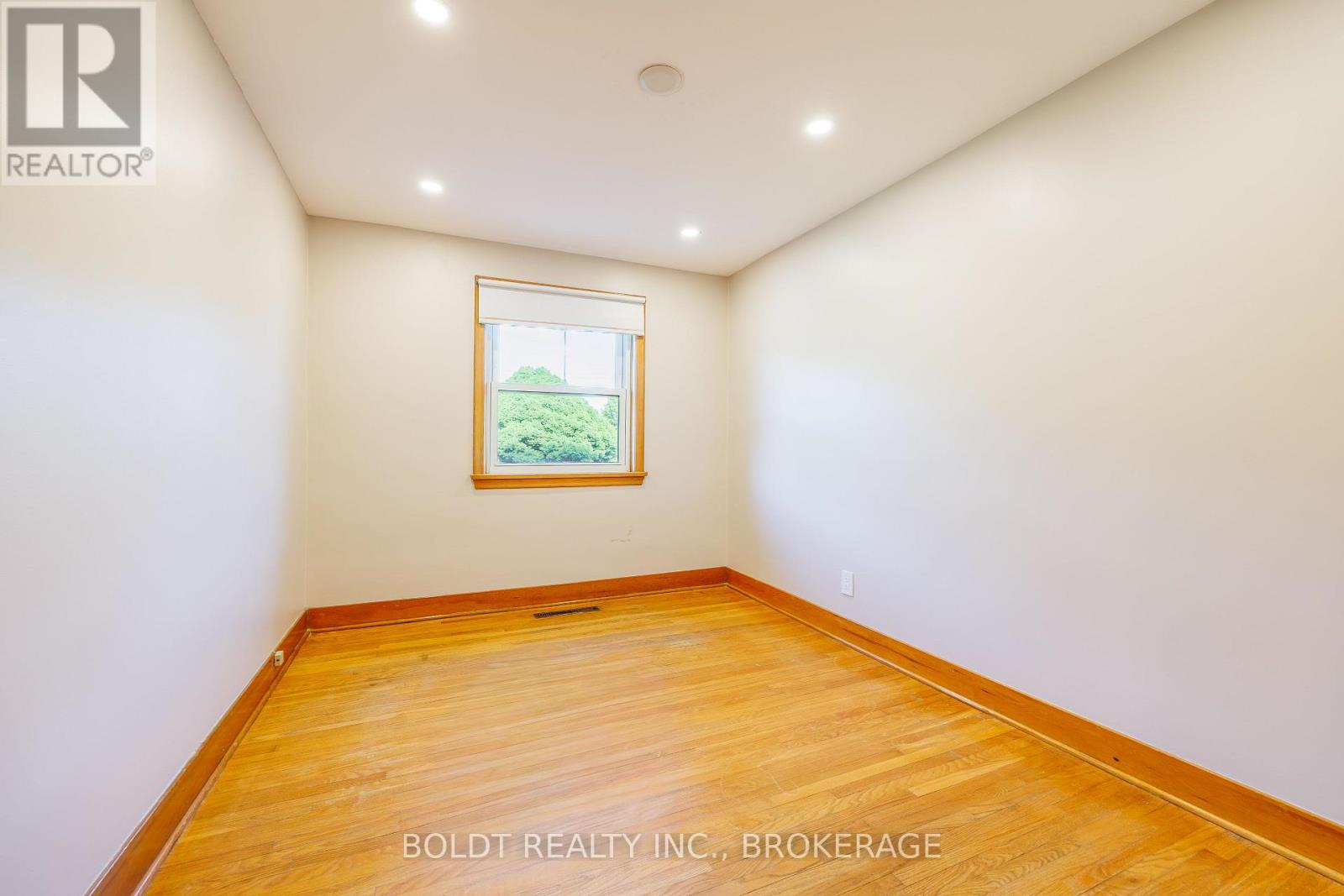 Unit#1 - 127 Louth Street, St. Catharines, Ontario  L2S 2T8 - Photo 18 - X13411816