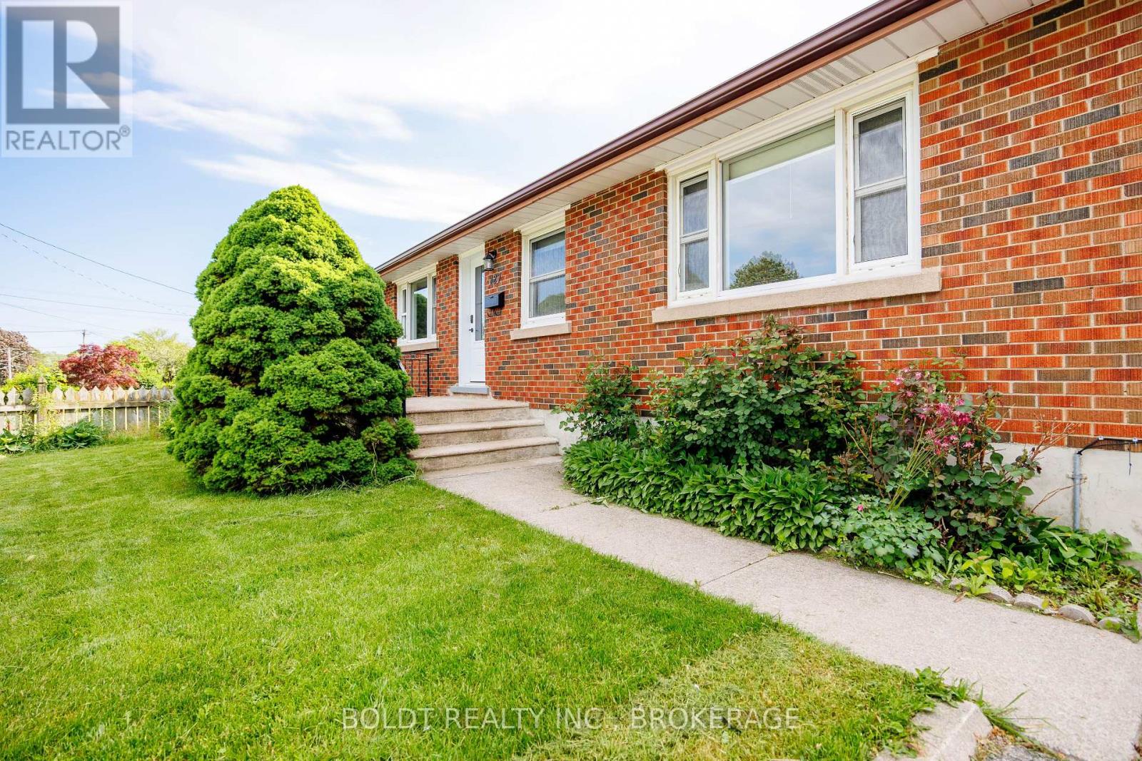 Unit#1 - 127 Louth Street, St. Catharines, Ontario  L2S 2T8 - Photo 5 - X13411816