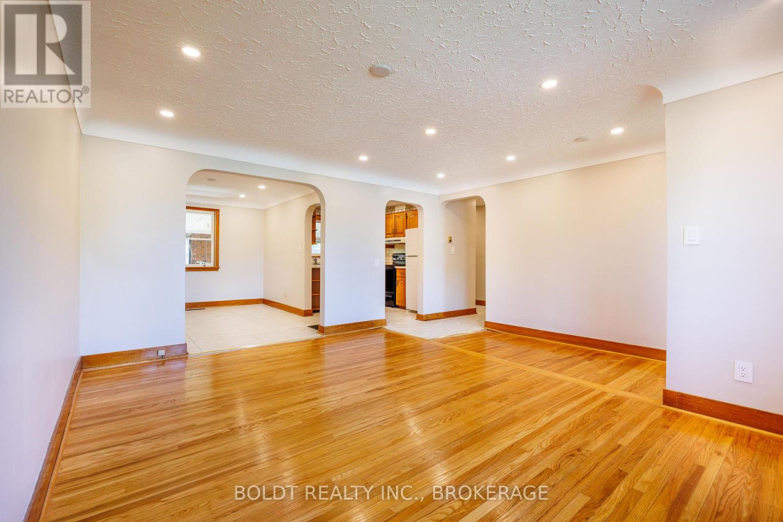 Unit#1 - 127 Louth Street, St. Catharines, Ontario  L2S 2T8 - Photo 7 - X13411816