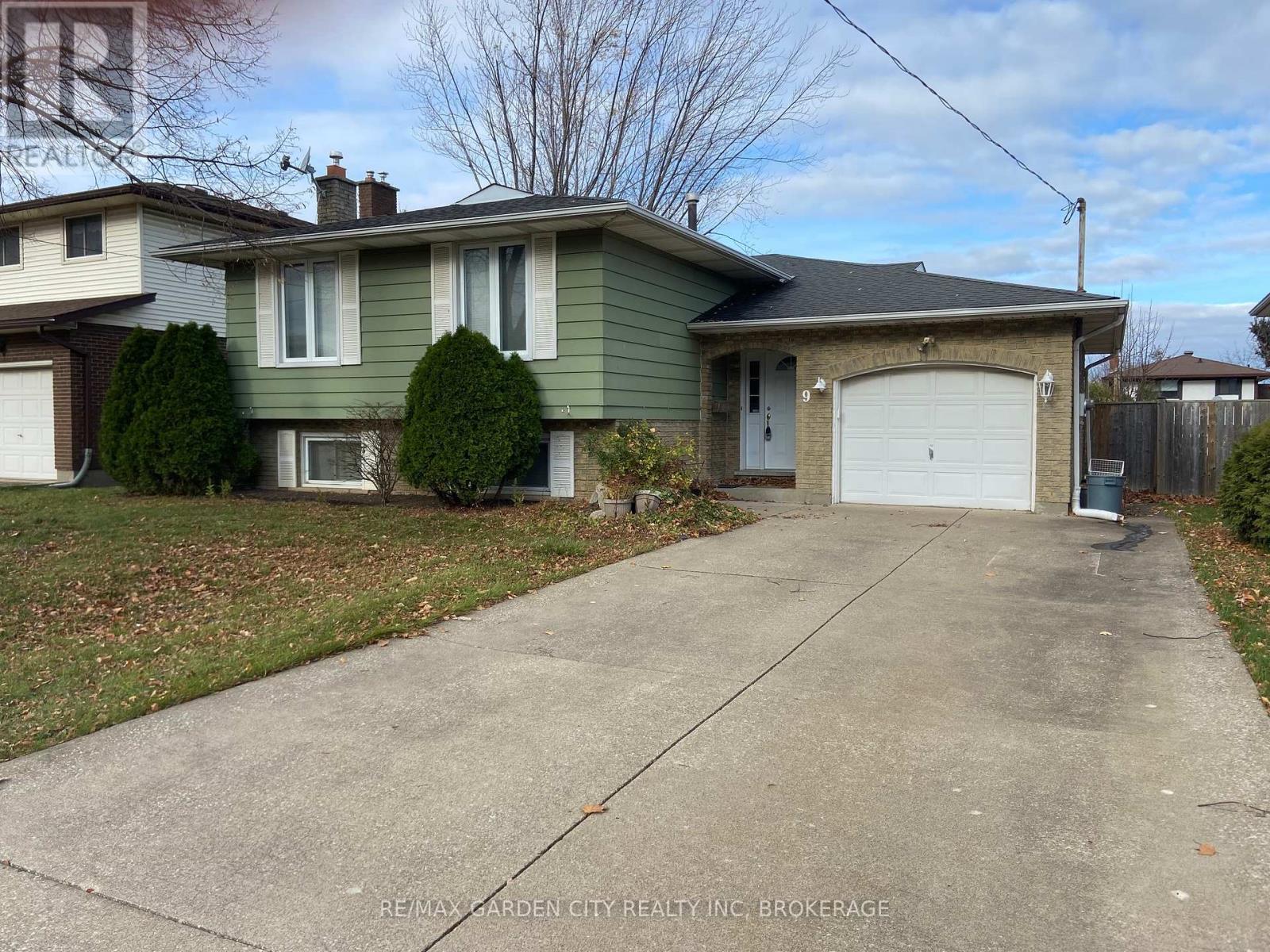 LOWER - 9 STONEGATE DRIVE, St. Catharines, Ontario