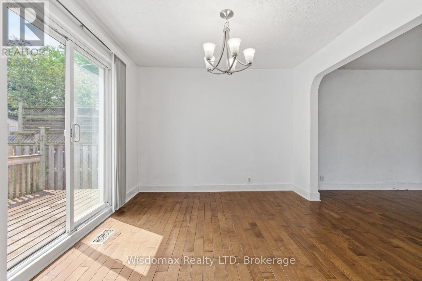 5782 Mouland Street, Niagara Falls, Ontario  L2G 5N7 - Photo 10 - X13412740