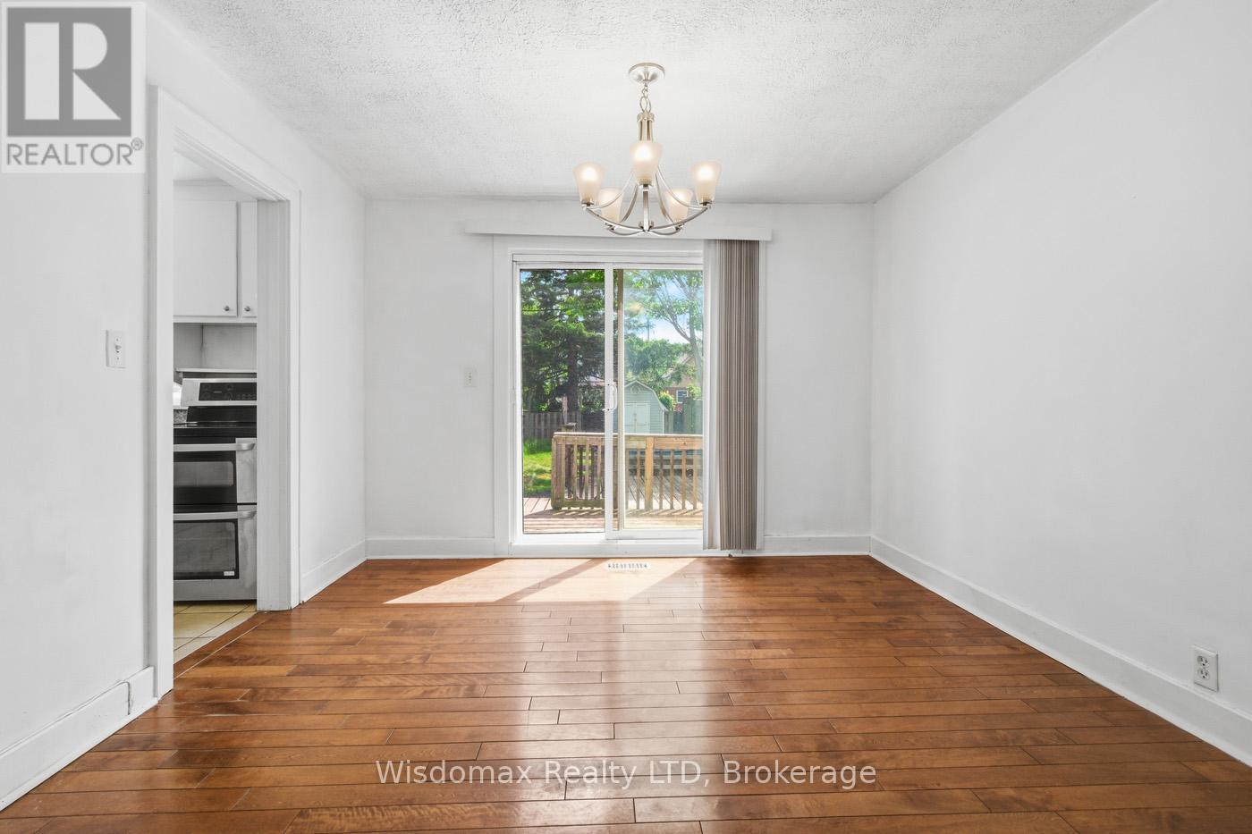 5782 Mouland Street, Niagara Falls, Ontario  L2G 5N7 - Photo 11 - X13412740
