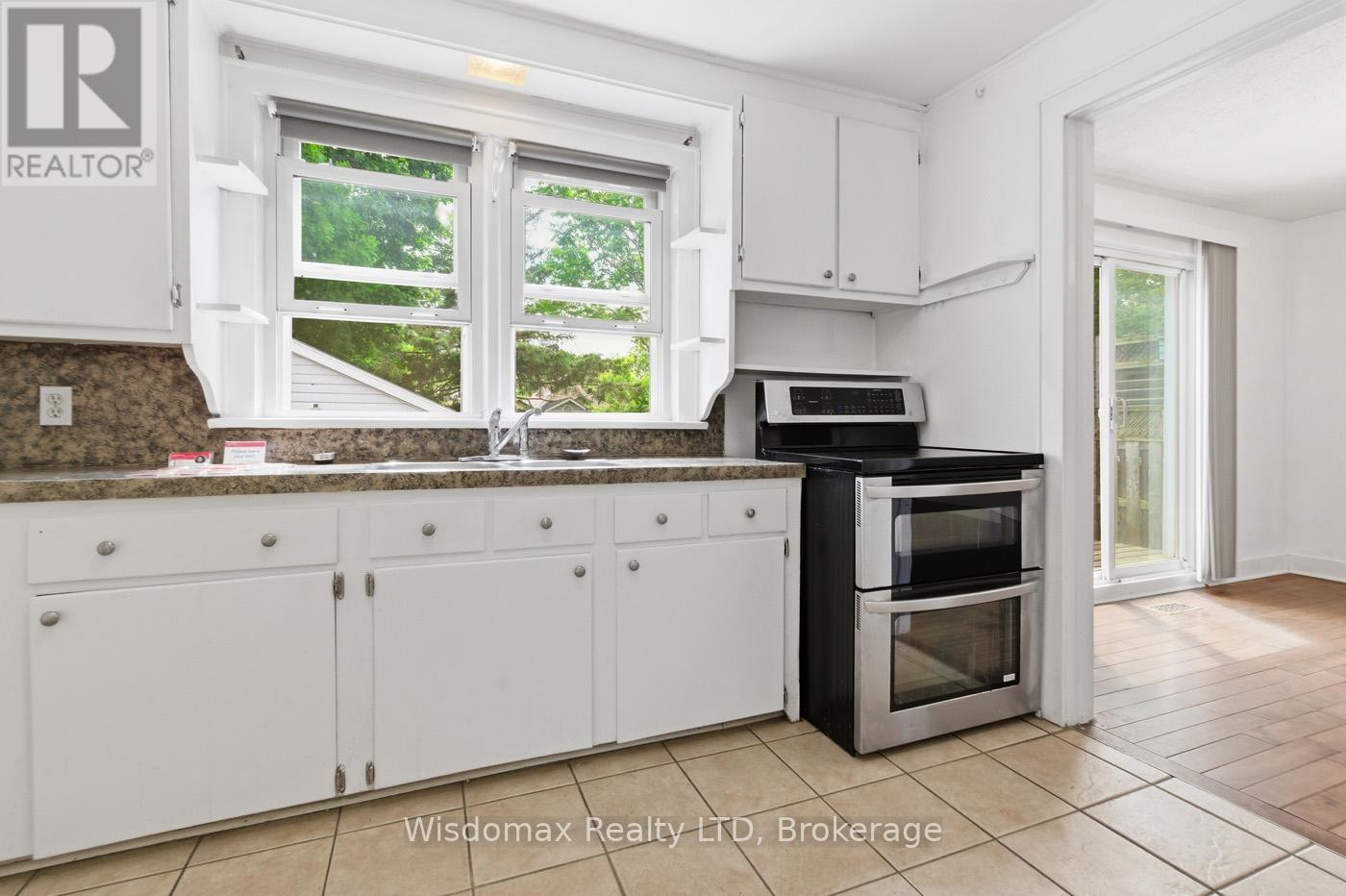 5782 Mouland Street, Niagara Falls, Ontario  L2G 5N7 - Photo 14 - X13412740