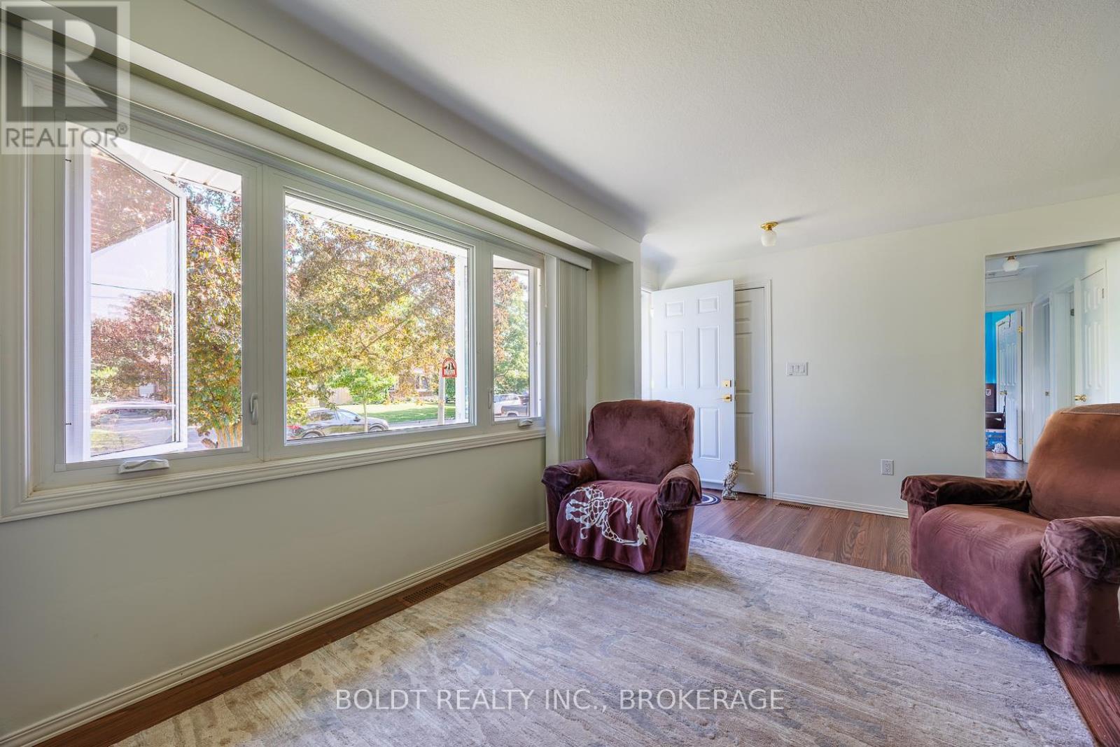53 Huntley Crescent, St. Catharines, Ontario  L2M 6E5 - Photo 8 - X13413480