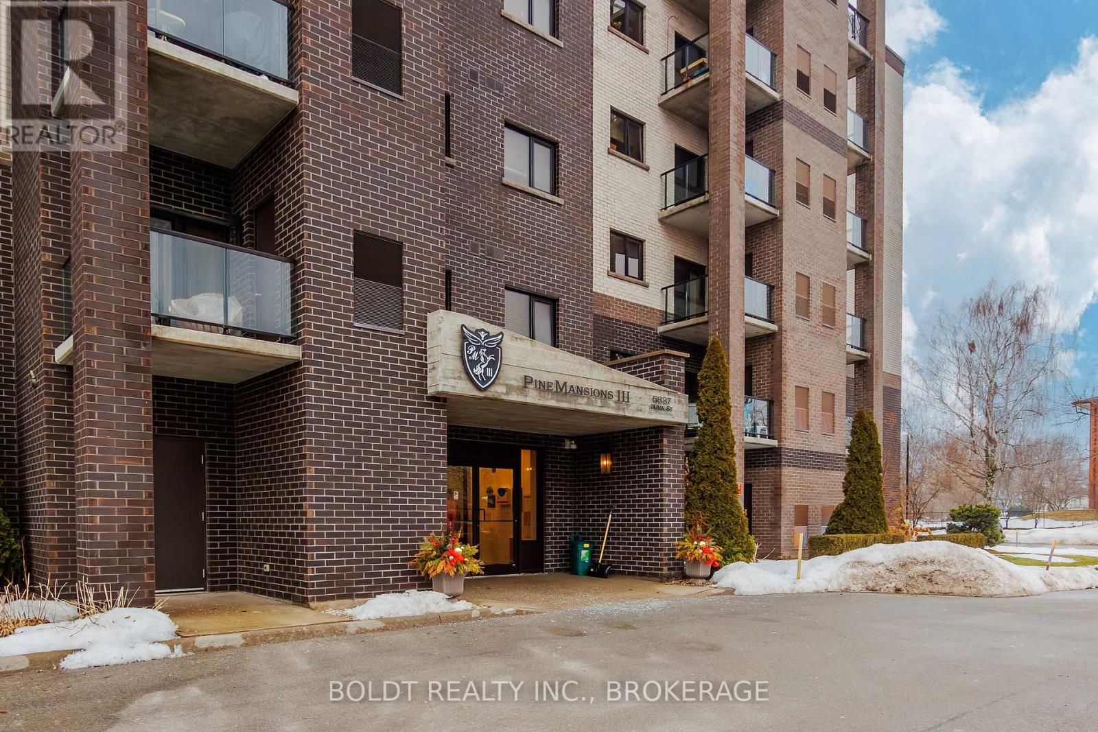 407 - 5837 Dunn Street, Niagara Falls, Ontario  L2G 0X7 - Photo 2 - X13414262