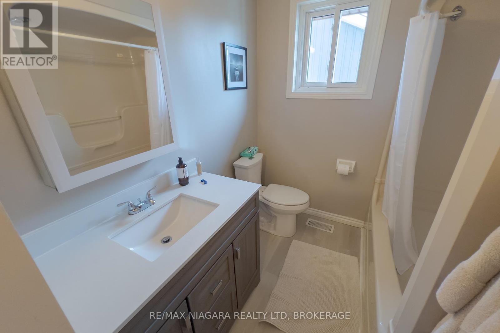 2439 Coral Avenue, Fort Erie, Ontario  L0S 1S0 - Photo 16 - X13416428