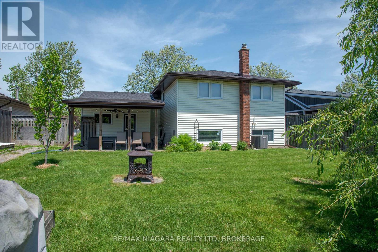 2439 Coral Avenue, Fort Erie, Ontario  L0S 1S0 - Photo 3 - X13416428