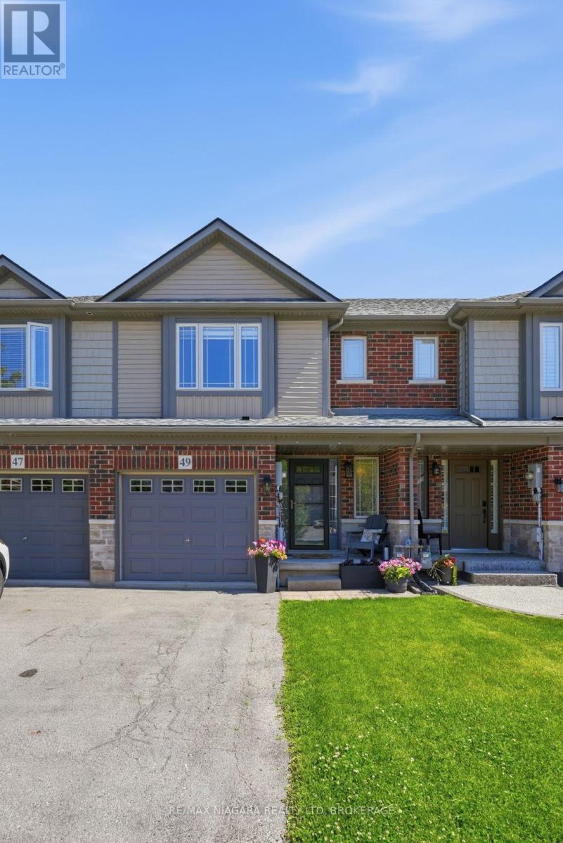 49 CEDAR STREET, Grimsby, Ontario