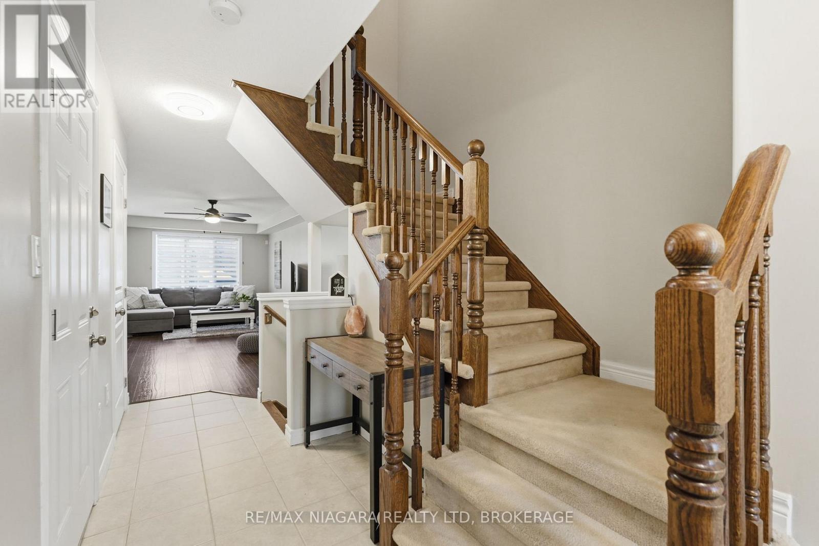 49 Cedar Street, Grimsby, Ontario  L3M 3X8 - Photo 18 - X13418582