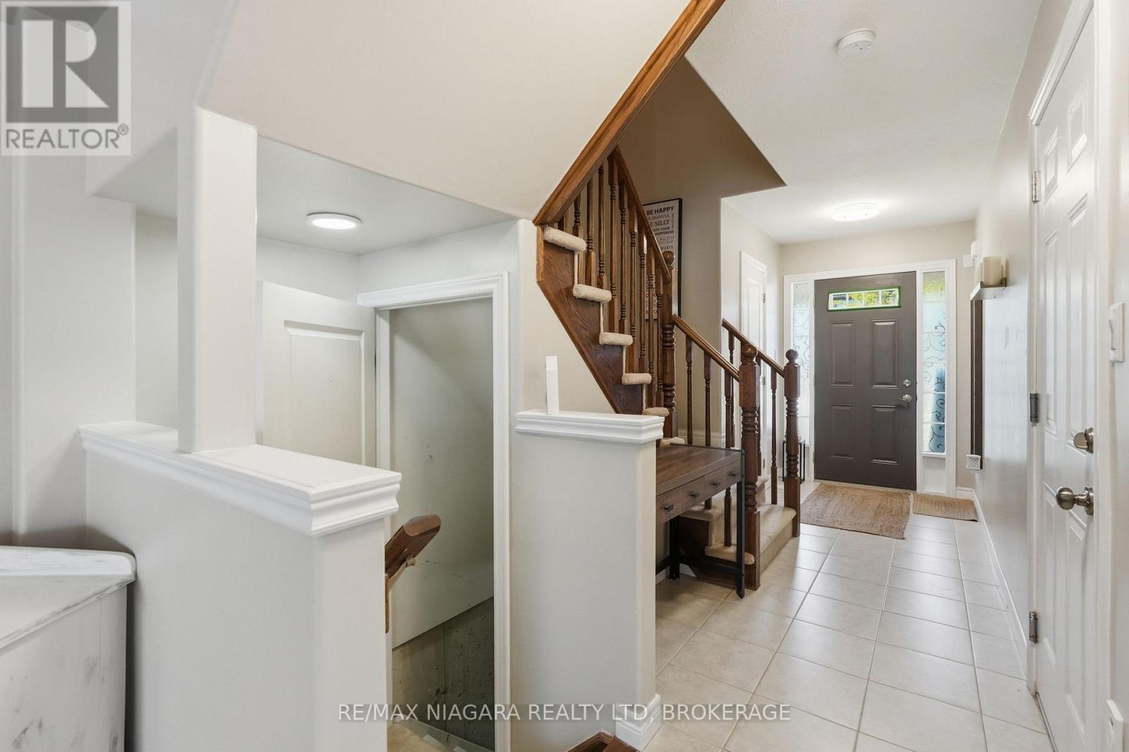 49 Cedar Street, Grimsby, Ontario  L3M 3X8 - Photo 19 - X13418582