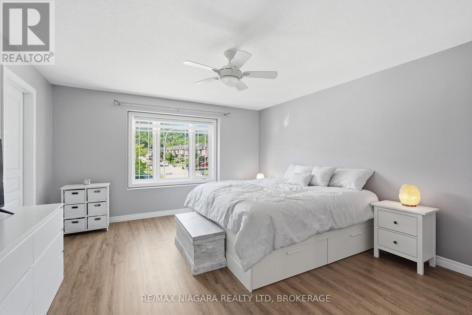 49 Cedar Street, Grimsby, Ontario  L3M 3X8 - Photo 21 - X13418582