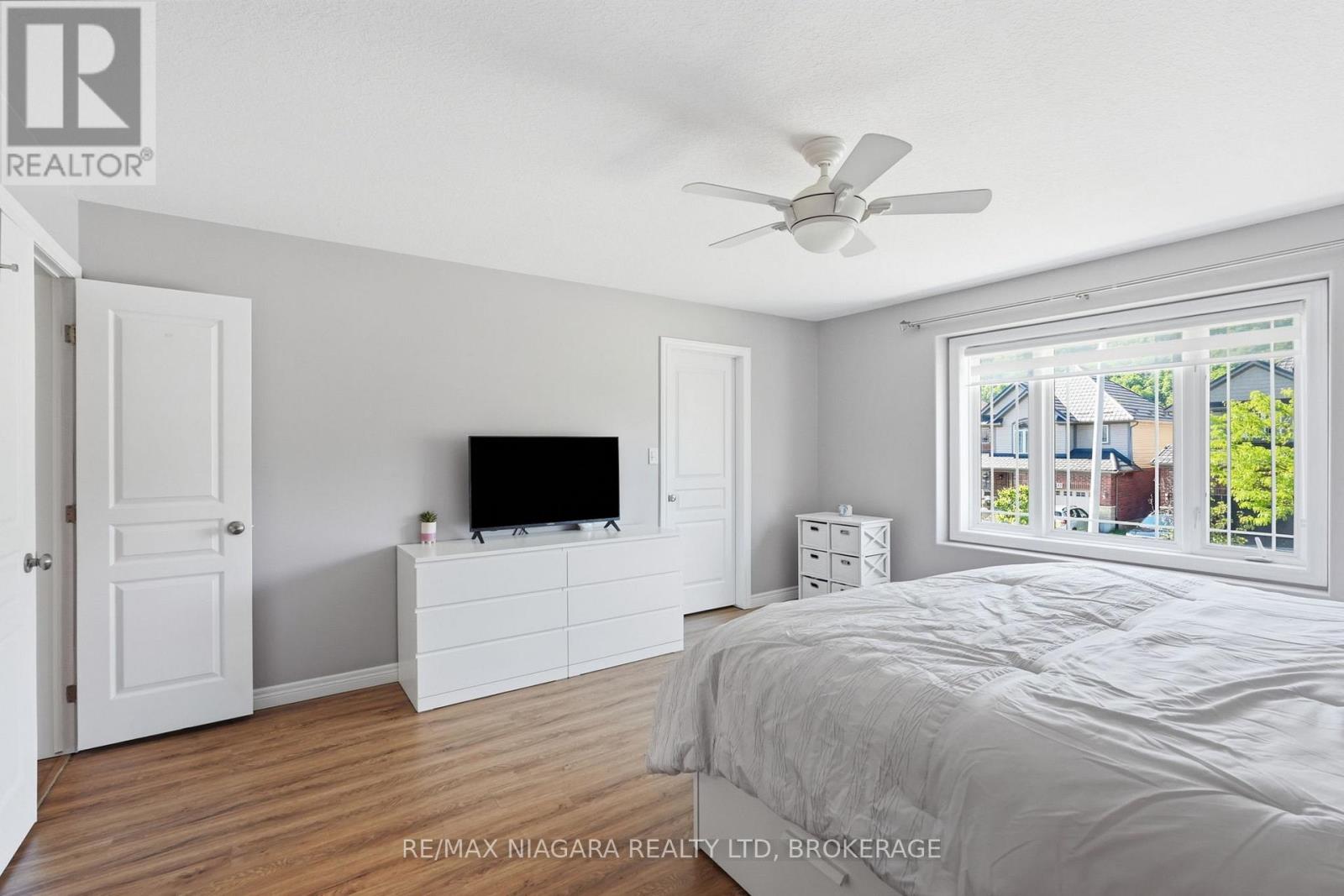 49 Cedar Street, Grimsby, Ontario  L3M 3X8 - Photo 23 - X13418582