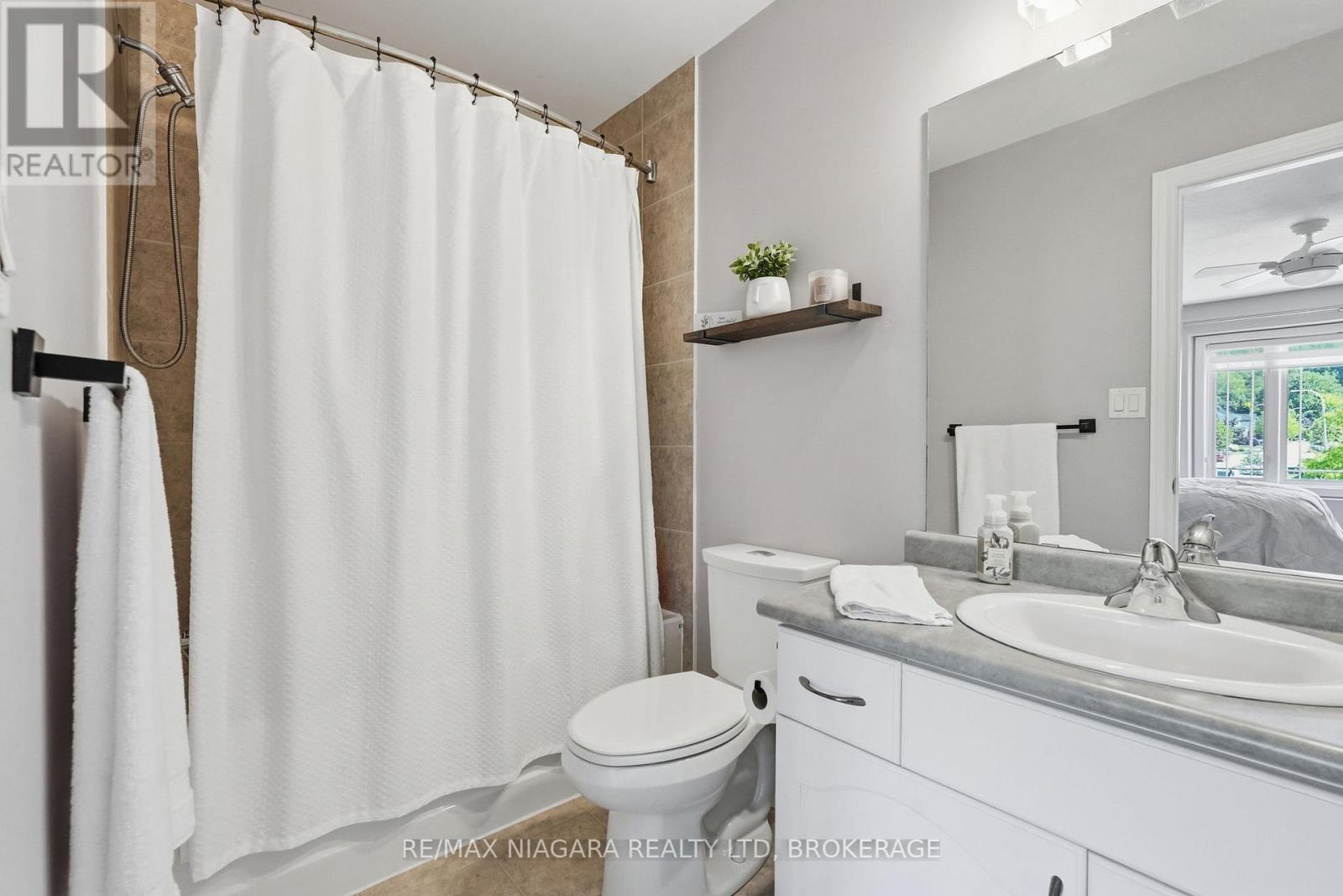 49 Cedar Street, Grimsby, Ontario  L3M 3X8 - Photo 24 - X13418582