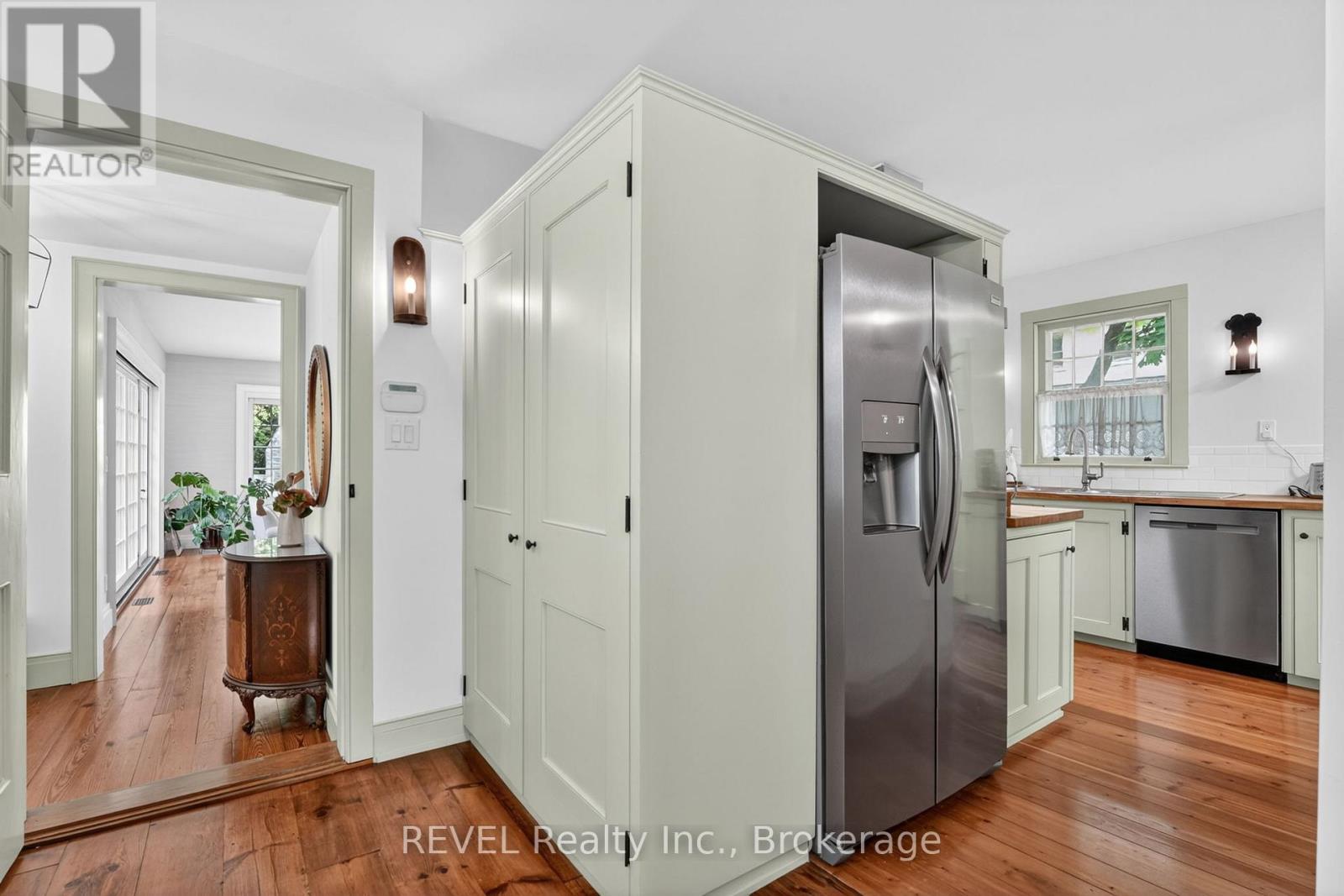 235 Simcoe Street, Niagara-On-The-Lake, Ontario  L0S 1J0 - Photo 12 - X13419564