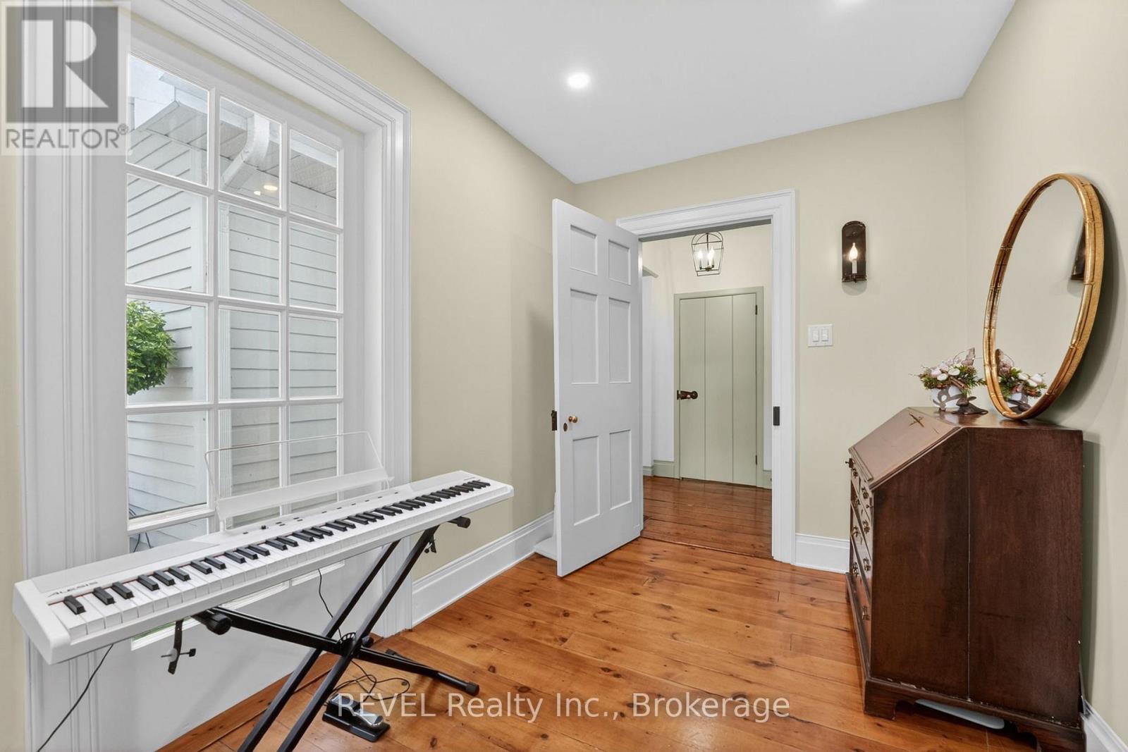 235 Simcoe Street, Niagara-On-The-Lake, Ontario  L0S 1J0 - Photo 18 - X13419564