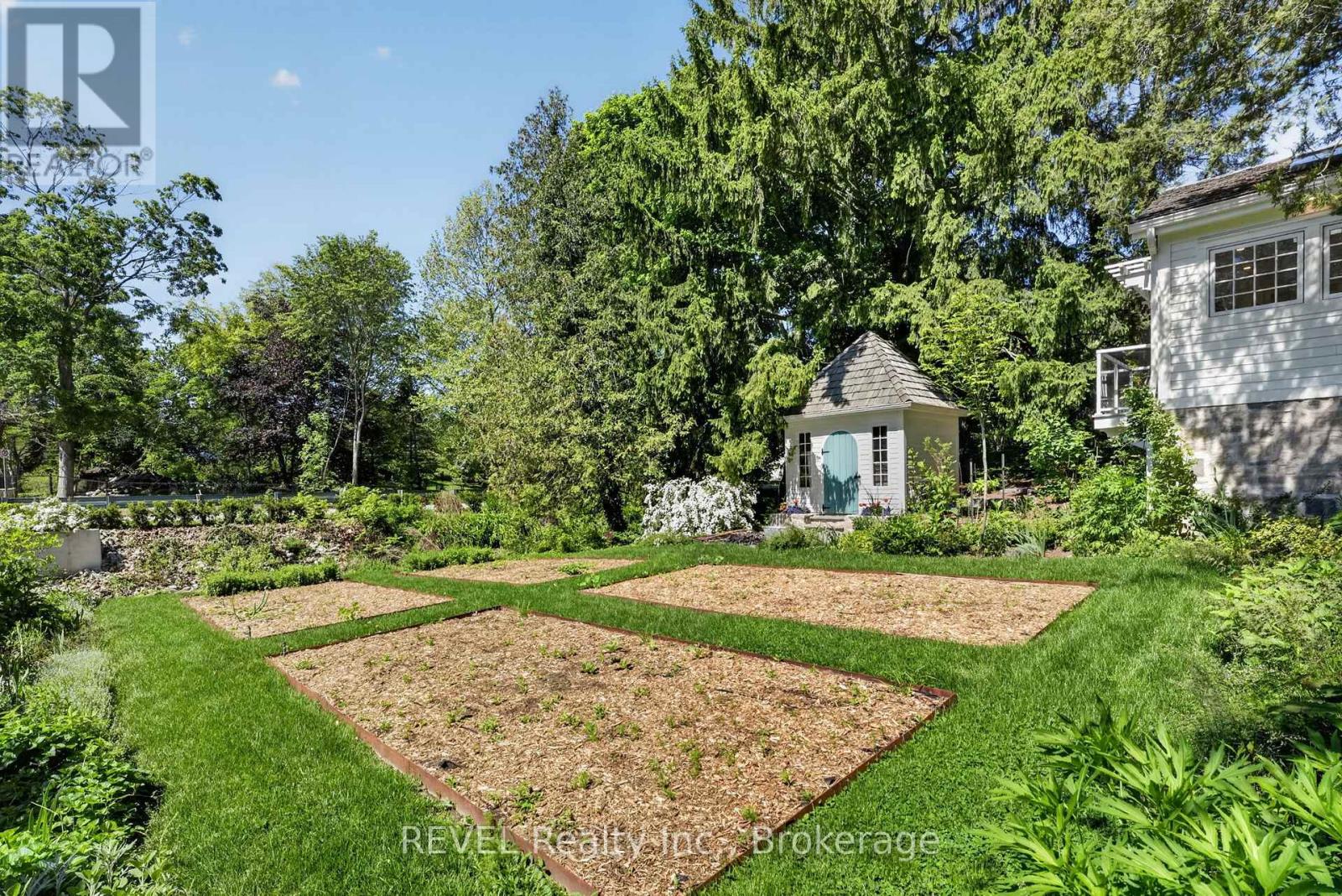 235 Simcoe Street, Niagara-On-The-Lake, Ontario  L0S 1J0 - Photo 40 - X13419564