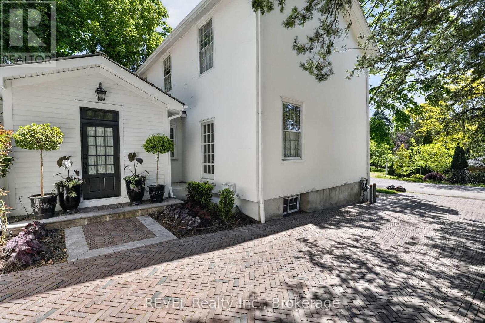 235 Simcoe Street, Niagara-On-The-Lake, Ontario  L0S 1J0 - Photo 45 - X13419564