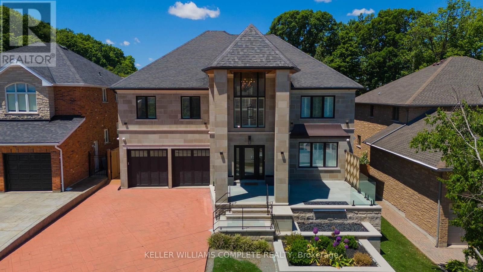76 ADRIATIC BOULEVARD, Hamilton, Ontario