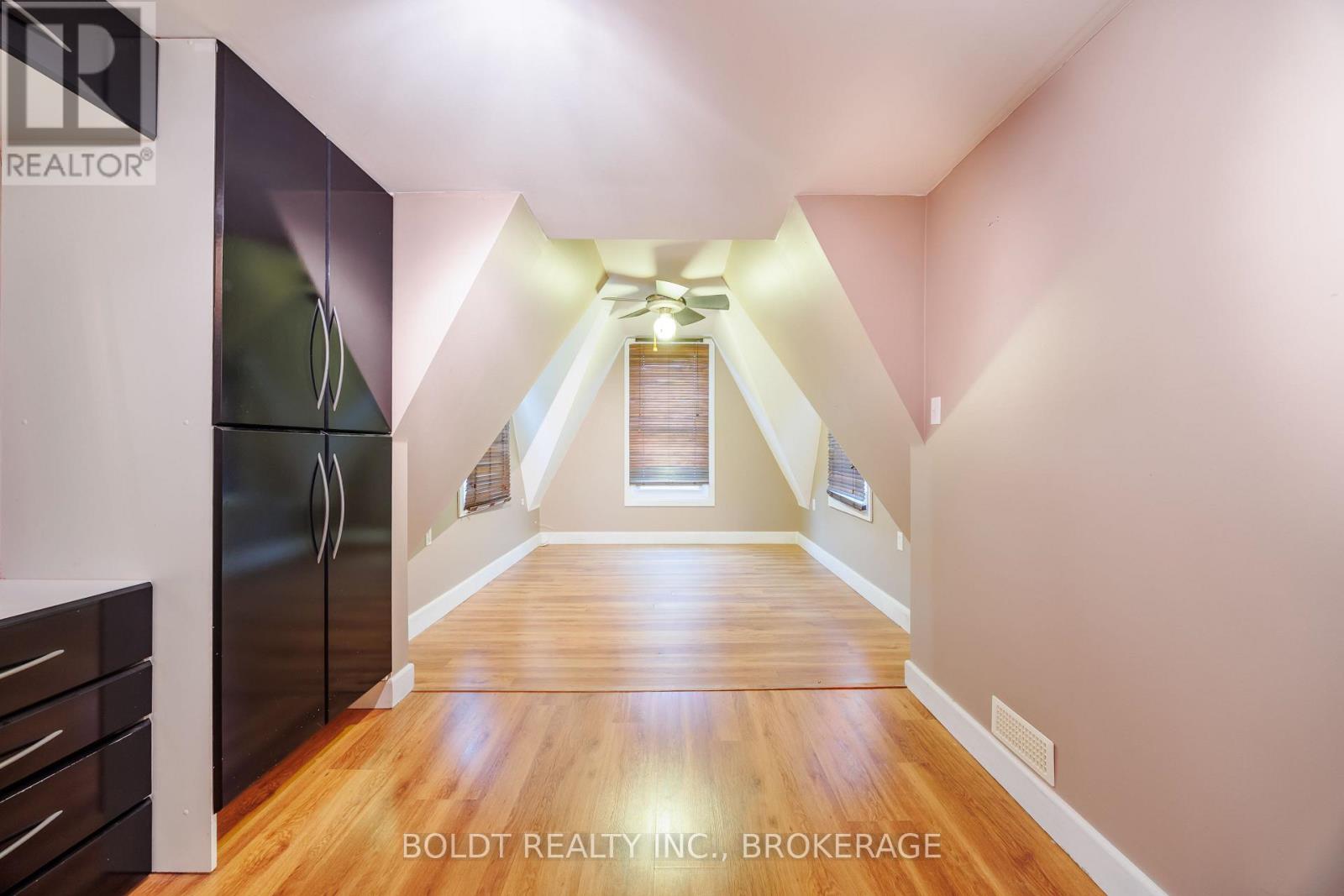 19 Patricia Avenue, Welland, Ontario  L3C 1E7 - Photo 11 - X13420260