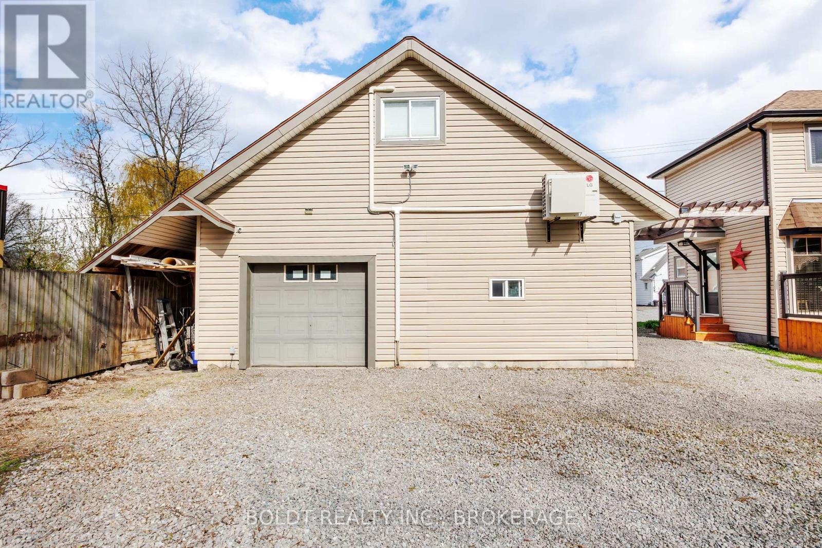 19 Patricia Avenue, Welland, Ontario  L3C 1E7 - Photo 21 - X13420260
