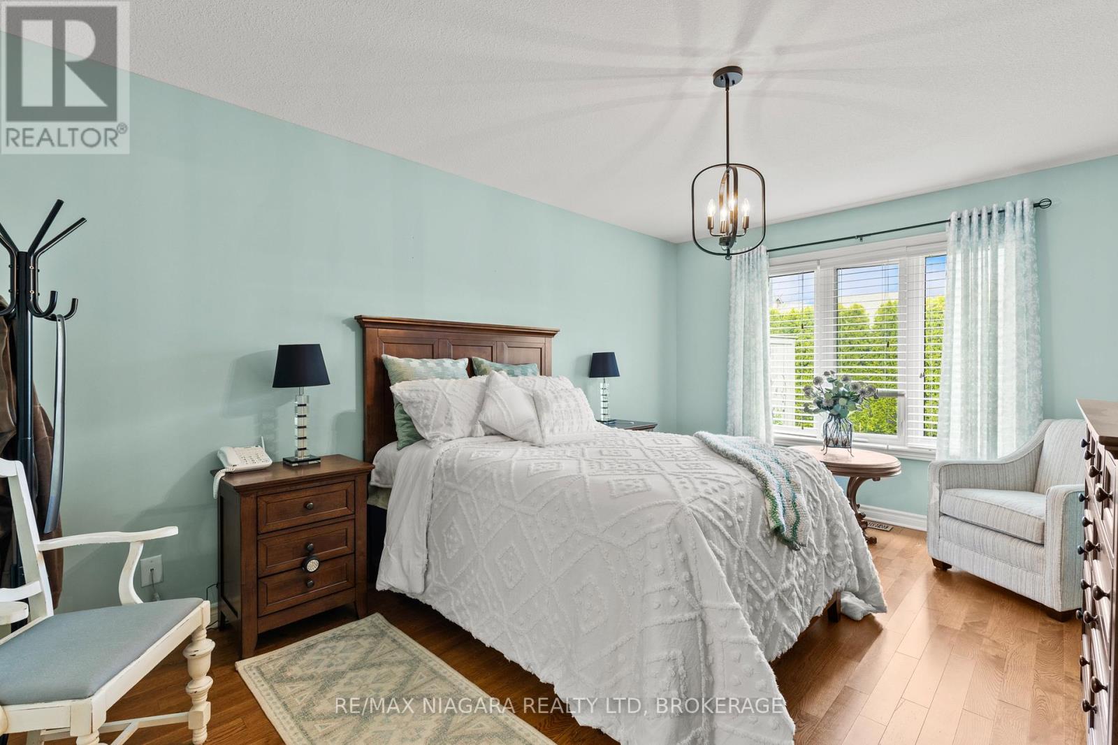 34 Rose Glen Crescent, Niagara-On-The-Lake, Ontario  L0S 1T0 - Photo 18 - X13420430