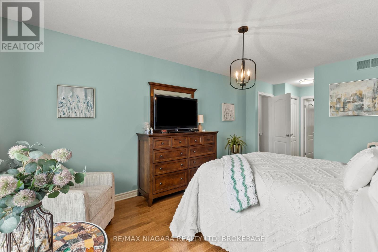 34 Rose Glen Crescent, Niagara-On-The-Lake, Ontario  L0S 1T0 - Photo 19 - X13420430