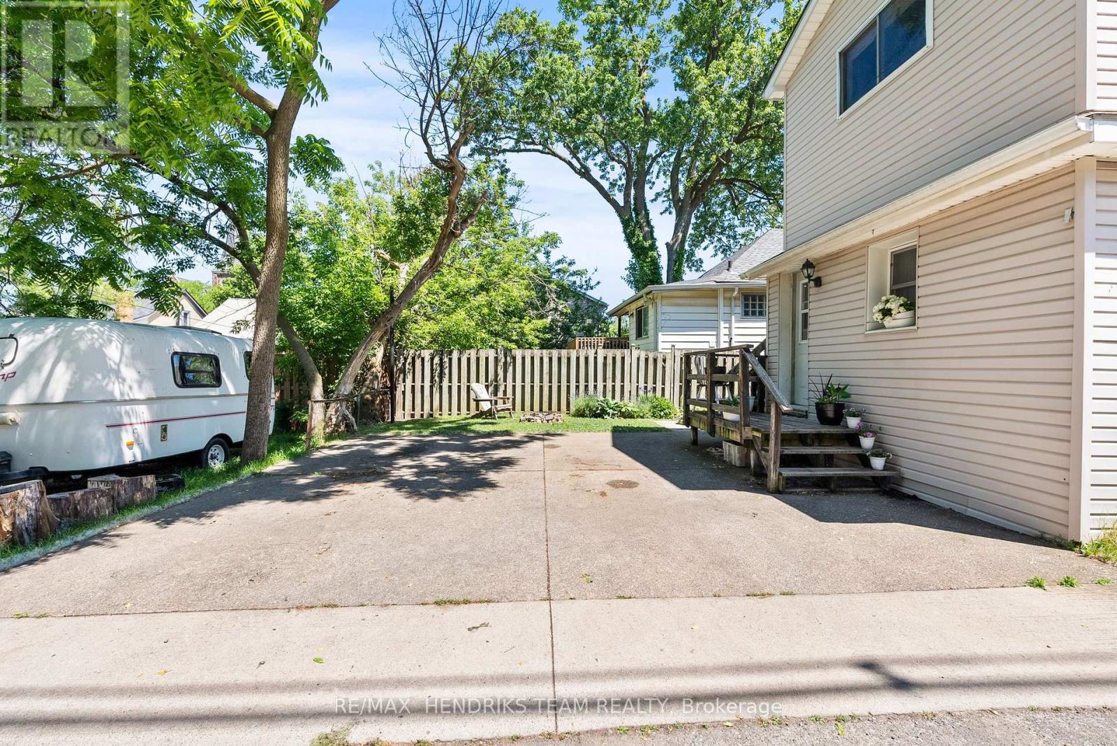 25 Bessey Street, St. Catharines, Ontario  L2T 1L9 - Photo 40 - X13420694