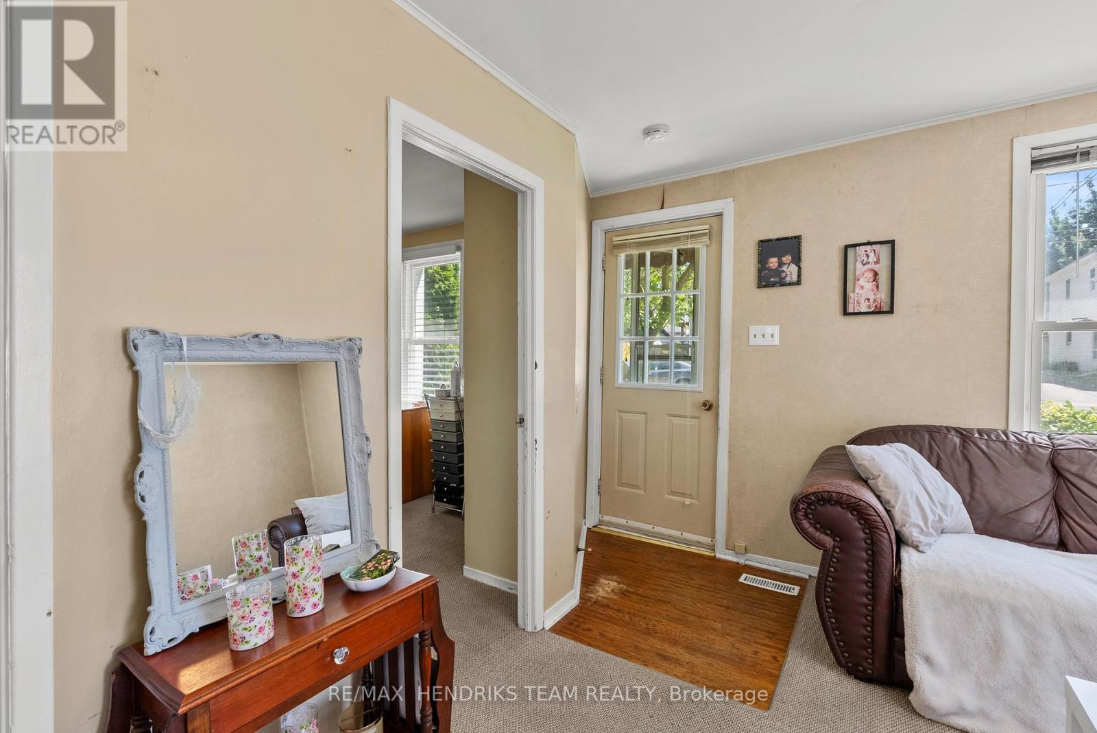 25 Bessey Street, St. Catharines, Ontario  L2T 1L9 - Photo 6 - X13420694