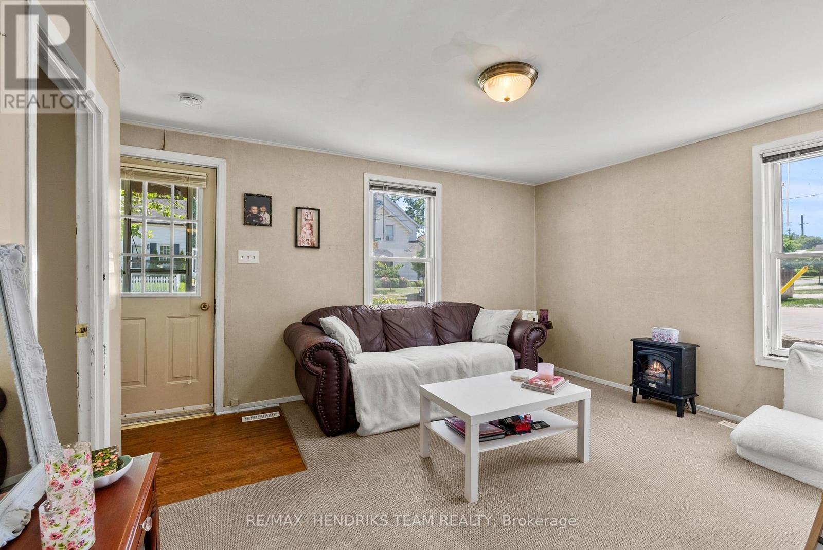 25 Bessey Street, St. Catharines, Ontario  L2T 1L9 - Photo 7 - X13420694