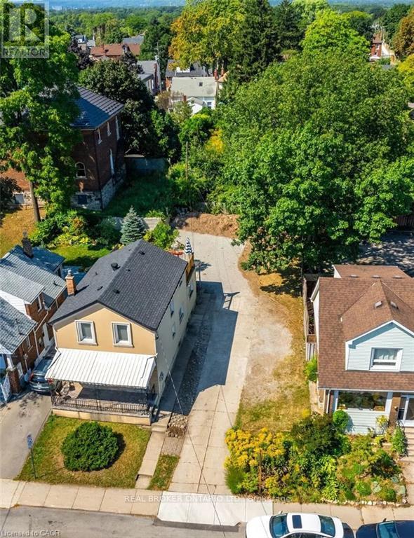 153 STRATHCONA AVENUE N, Hamilton, Ontario