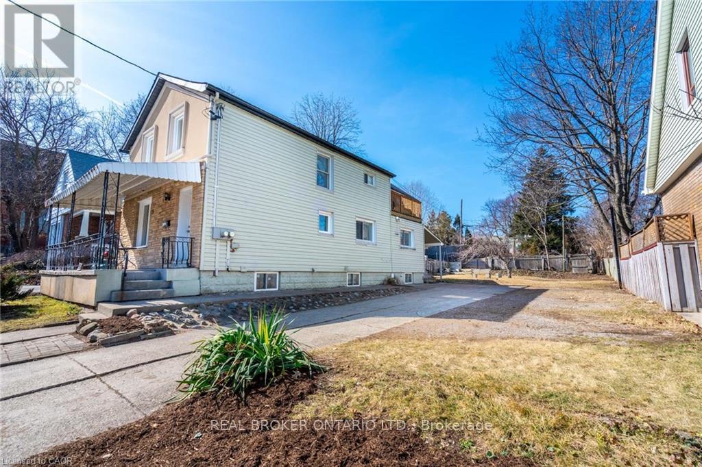 153 Strathcona Avenue N, Hamilton, Ontario  L8R 3C4 - Photo 3 - X13421252