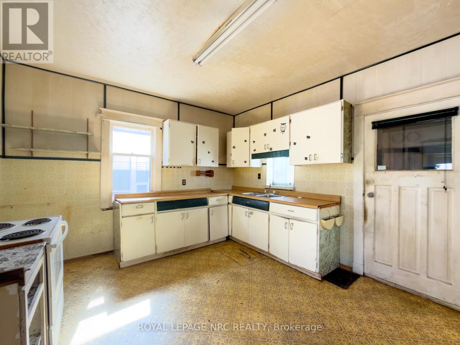 5108 Mcrae Street, Niagara Falls, Ontario  L2E 1P5 - Photo 15 - X13422354
