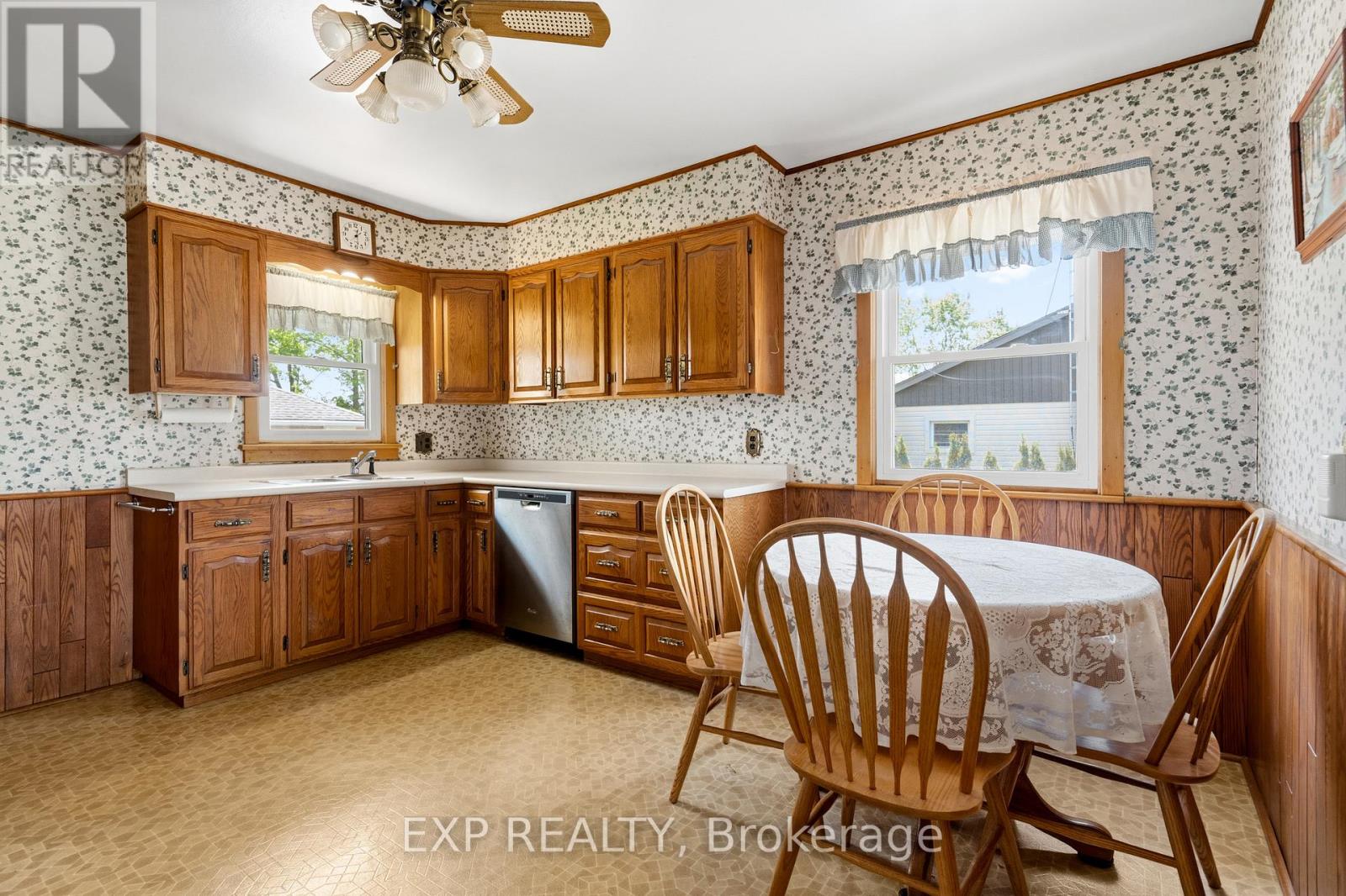 2368 Stevensville Road, Fort Erie, Ontario  L0S 1S0 - Photo 14 - X13422590