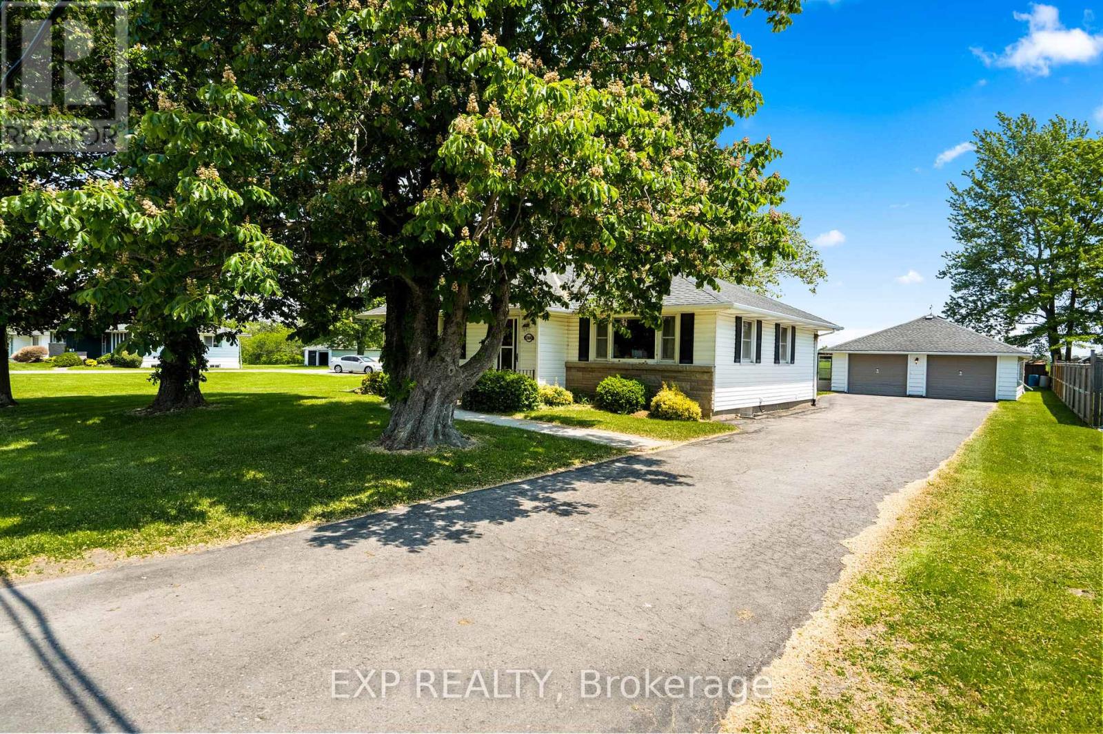 2368 Stevensville Road, Fort Erie, Ontario  L0S 1S0 - Photo 2 - X13422590