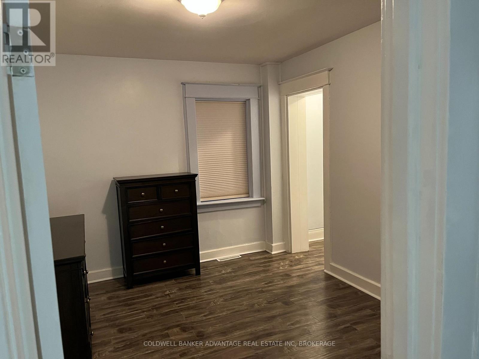 Main Floor Unit (Lower) - 14 Albert Street, Welland, Ontario  L3B 4L2 - Photo 7 - X13424738