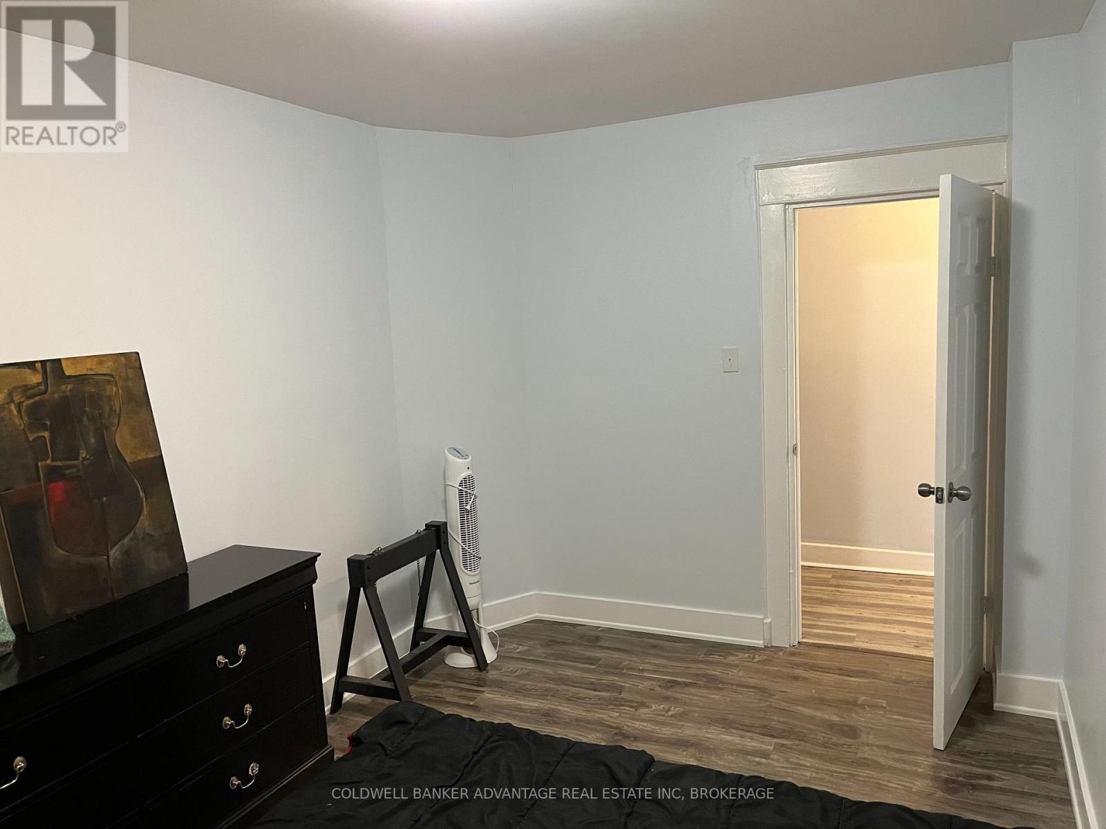 Main Floor Unit (Lower) - 14 Albert Street, Welland, Ontario  L3B 4L2 - Photo 8 - X13424738