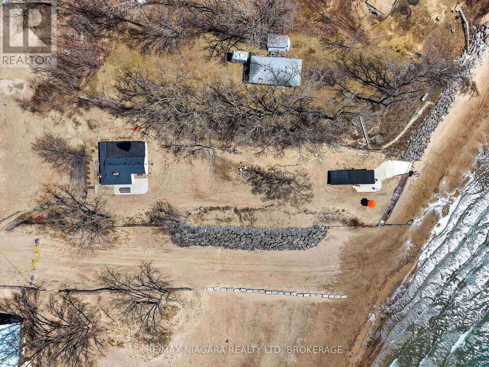 239 Pleasant Beach Road, Port Colborne, Ontario  L0S 1R0 - Photo 2 - X13425226