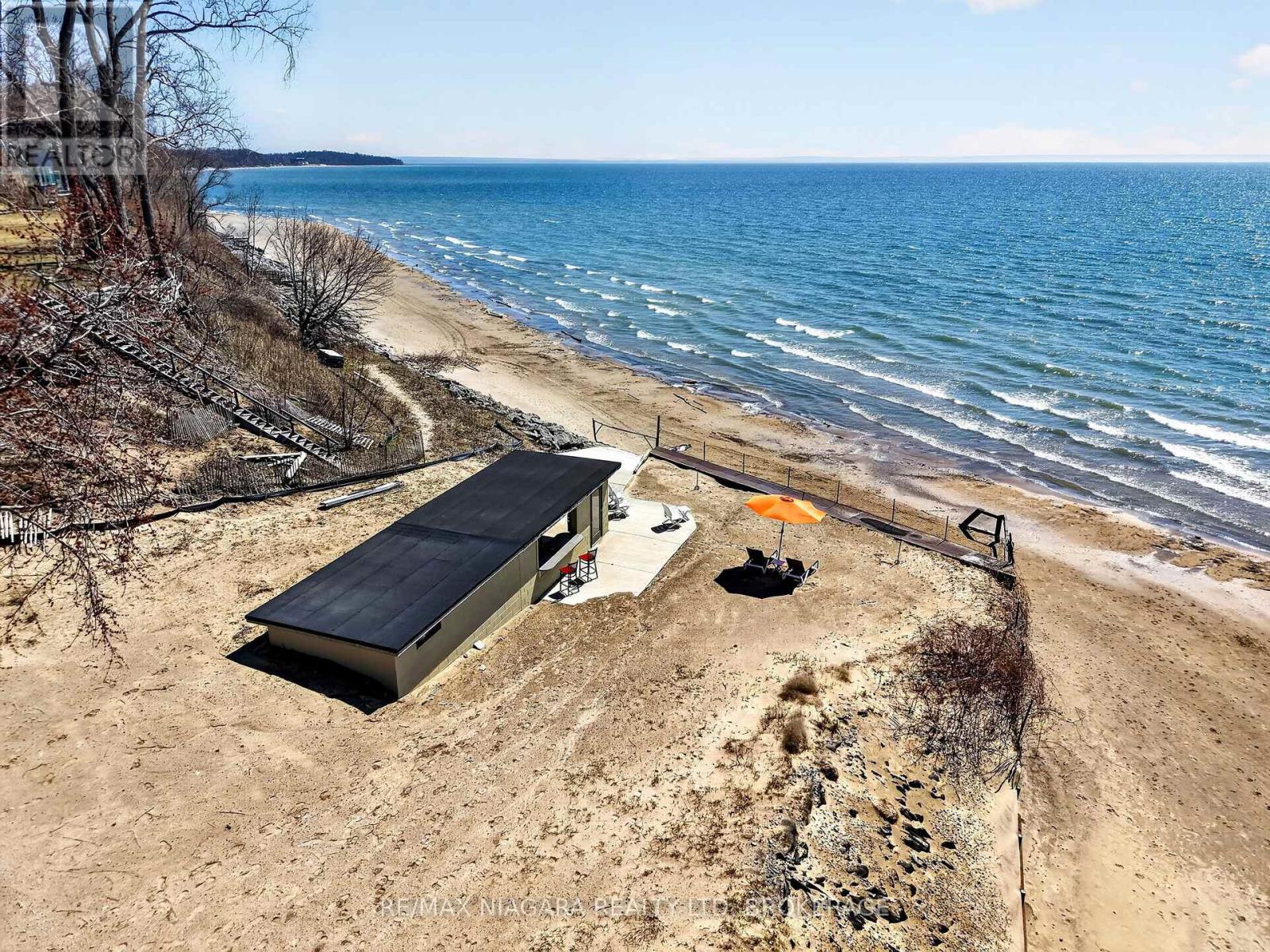 239 Pleasant Beach Road, Port Colborne, Ontario  L0S 1R0 - Photo 3 - X13425226