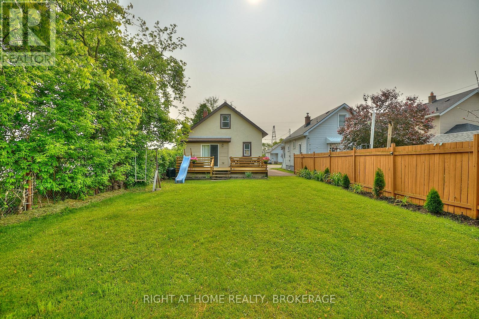 4367 Homewood Avenue, Niagara Falls, Ontario  L2E 4X3 - Photo 36 - X13425568