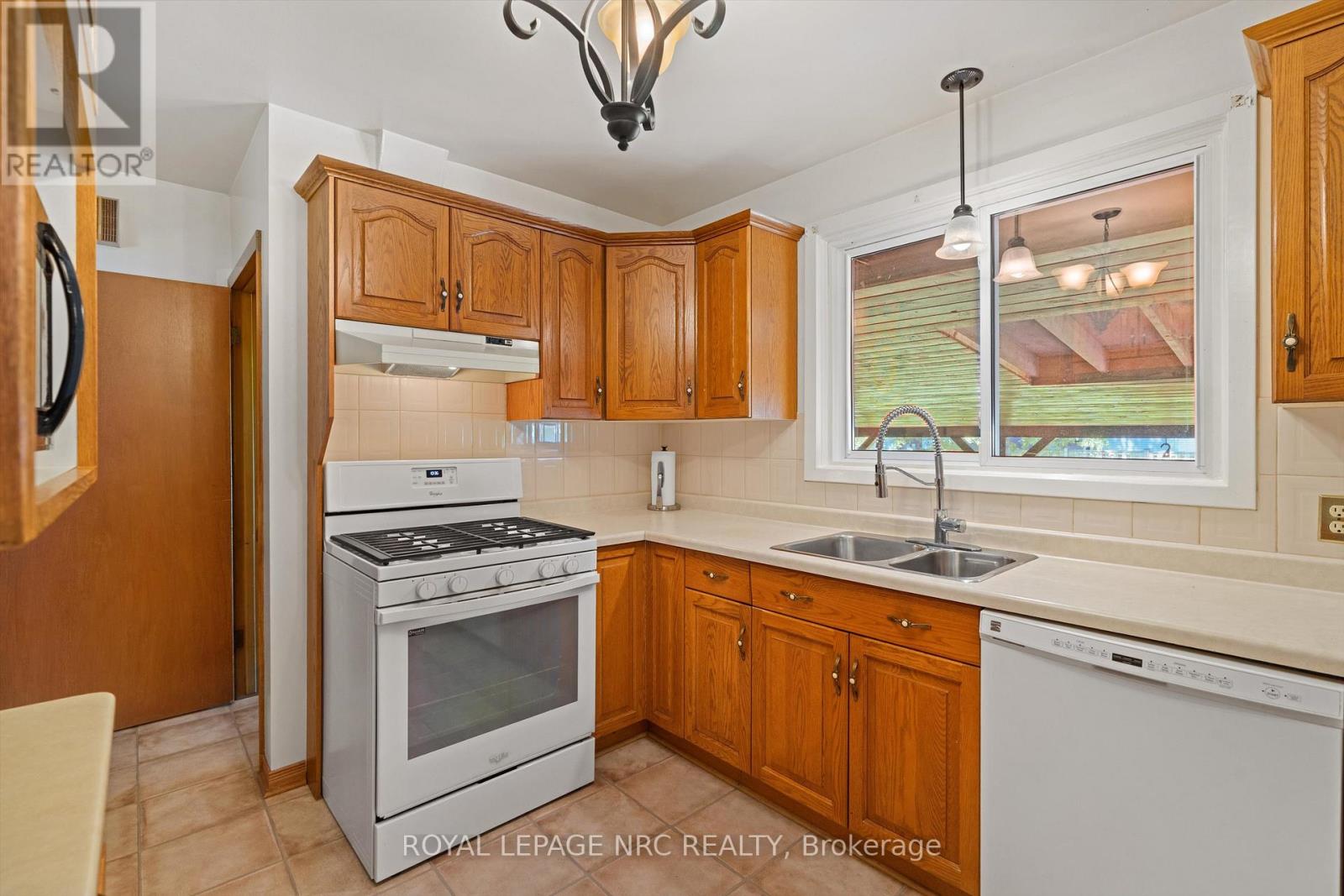 15 Carrol Street, Welland, Ontario  L3C 2G5 - Photo 11 - X13426222