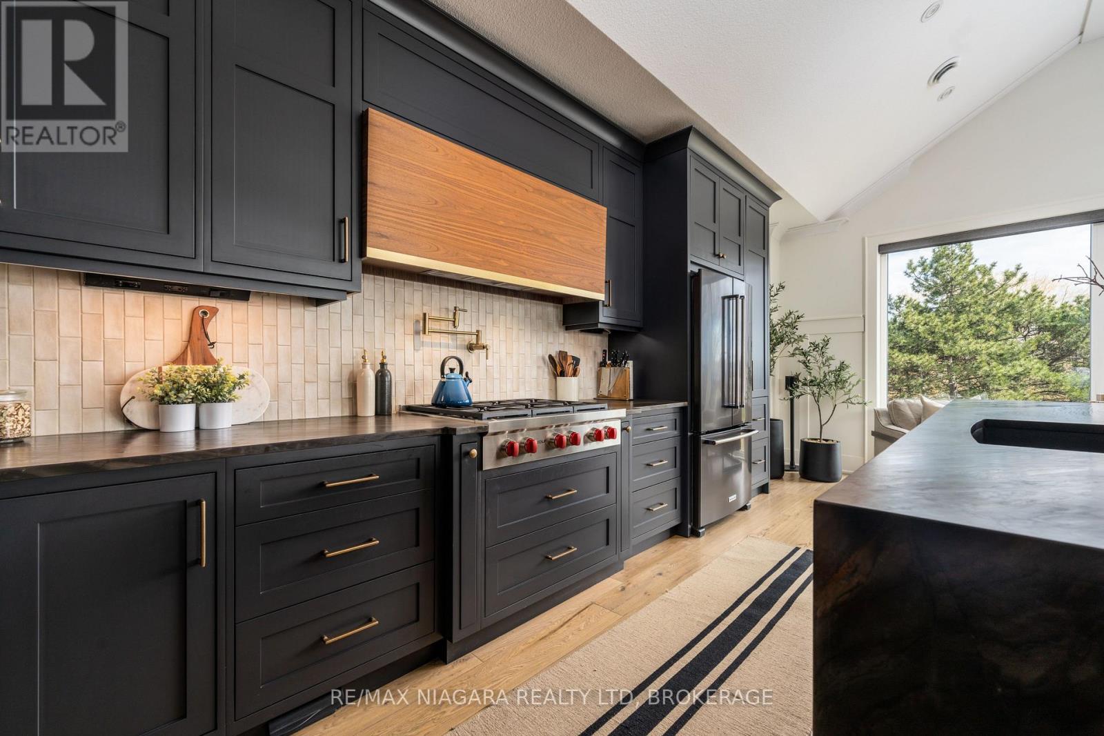33 Canal Street, St. Catharines, Ontario  L2N 4S7 - Photo 11 - X13427918