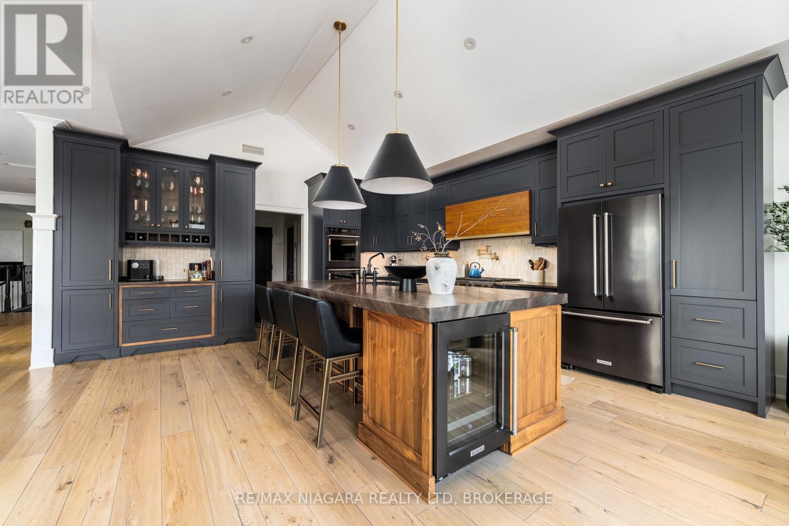 33 Canal Street, St. Catharines, Ontario  L2N 4S7 - Photo 12 - X13427918