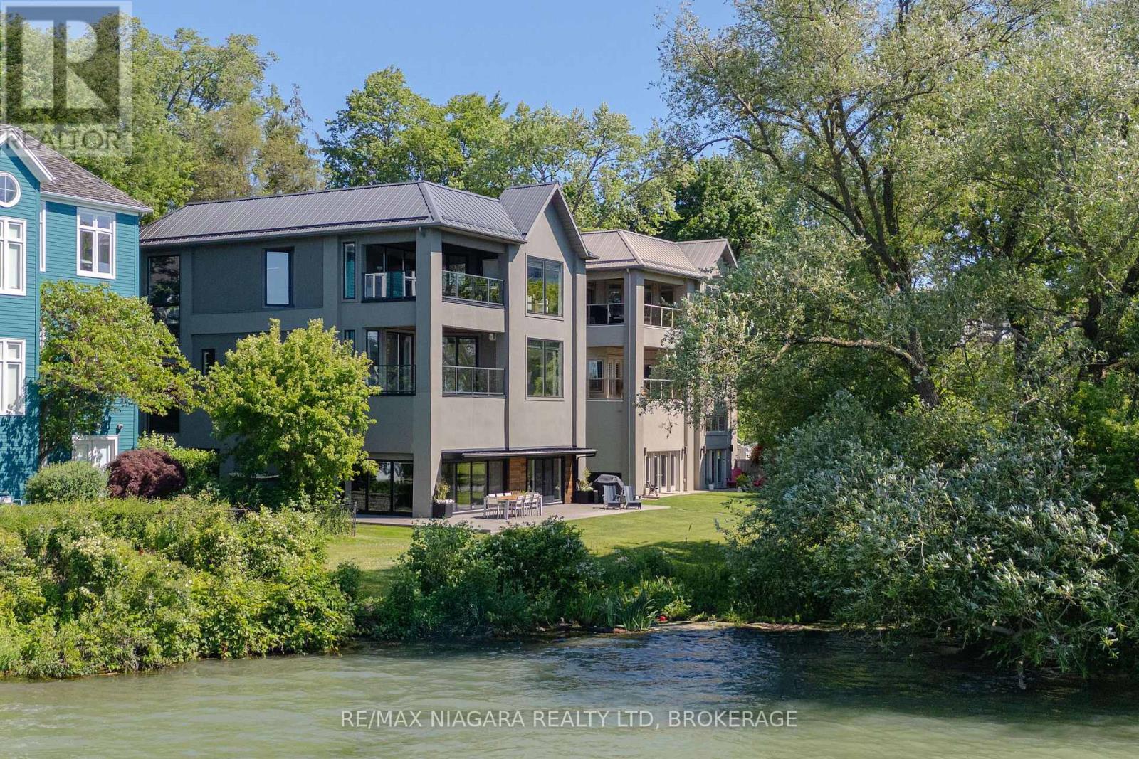 33 Canal Street, St. Catharines, Ontario  L2N 4S7 - Photo 3 - X13427918