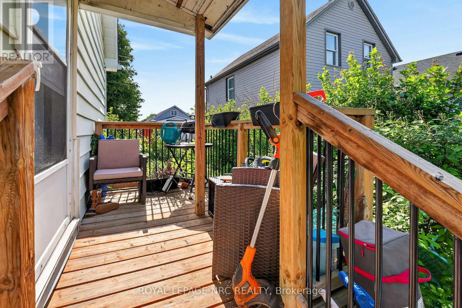 146 Carlton Street, St. Catharines, Ontario  L2R 1R7 - Photo 3 - X13428104
