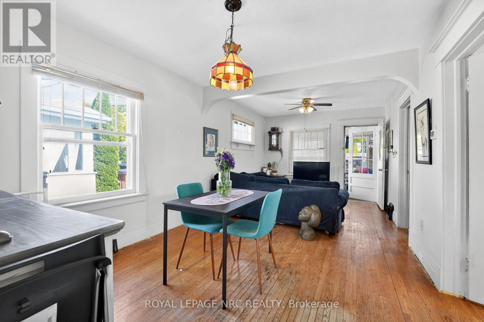 146 Carlton Street, St. Catharines, Ontario  L2R 1R7 - Photo 4 - X13428104
