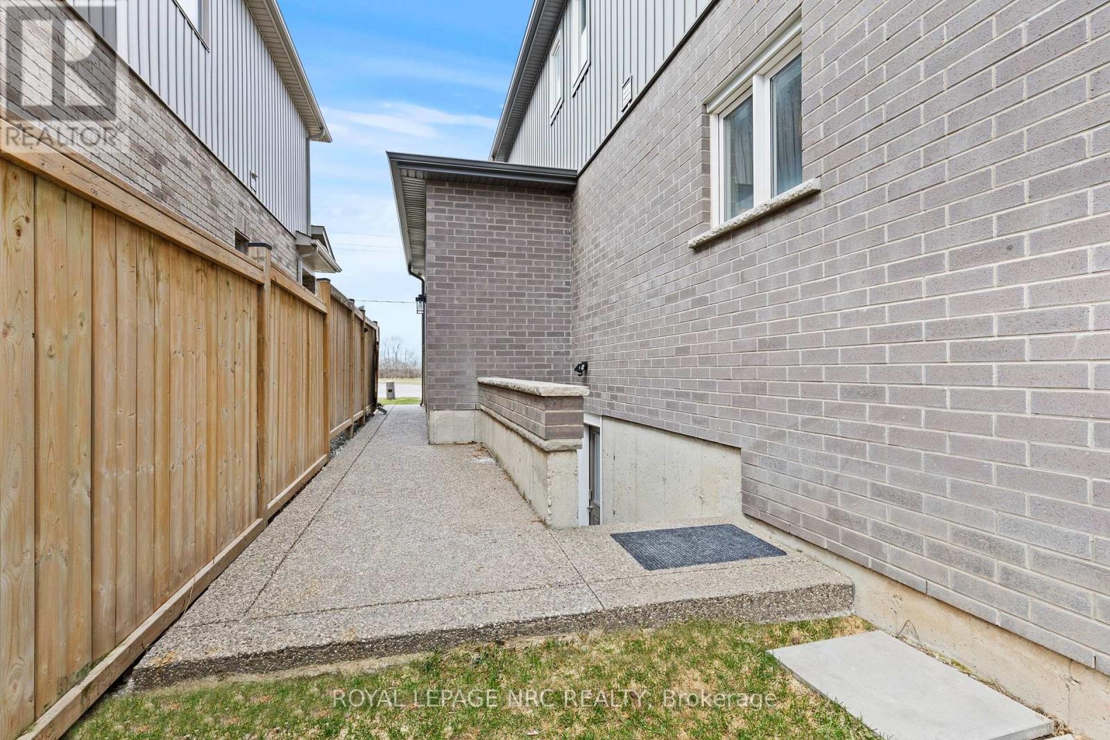 271 Memorial Park Drive, Welland, Ontario  L3B 0E3 - Photo 29 - X13428168