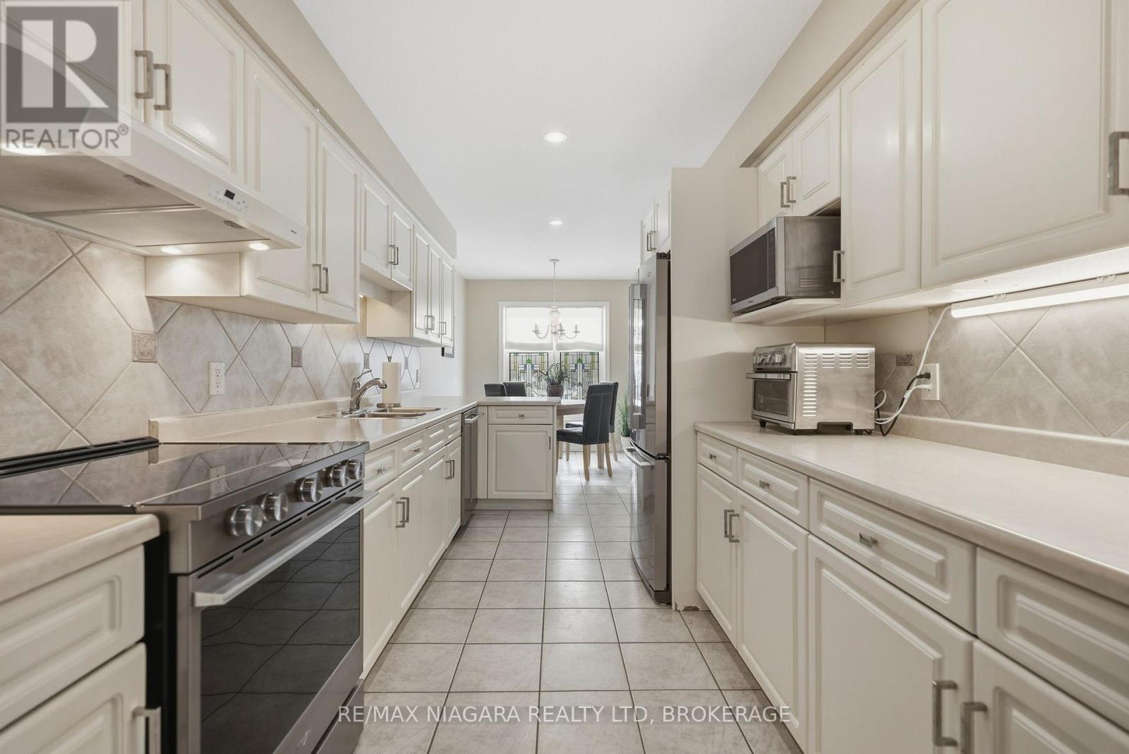 9 - 77 Erion Road, St. Catharines, Ontario  L2W 1B4 - Photo 10 - X13428672