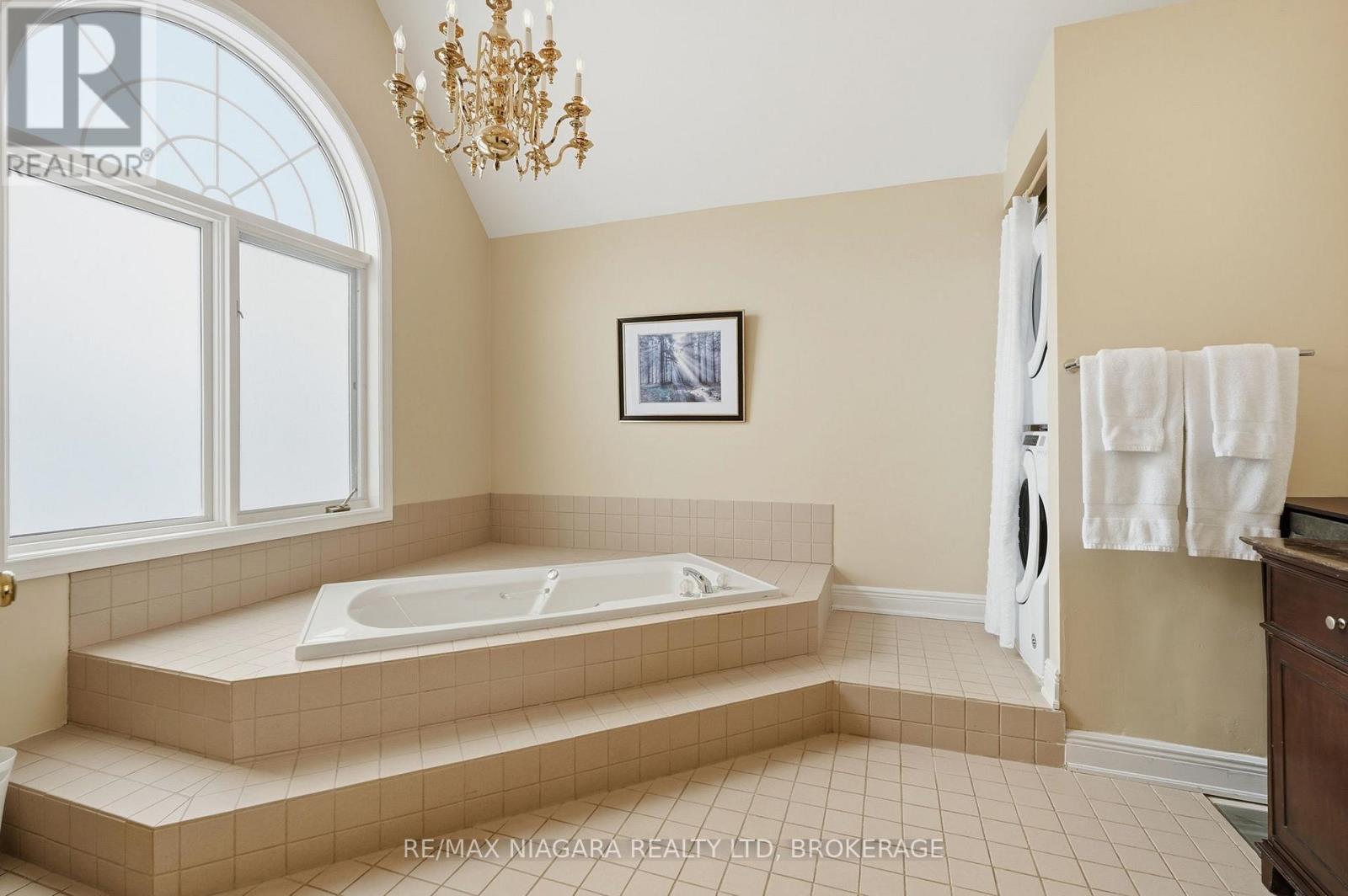 9 - 77 Erion Road, St. Catharines, Ontario  L2W 1B4 - Photo 22 - X13428672